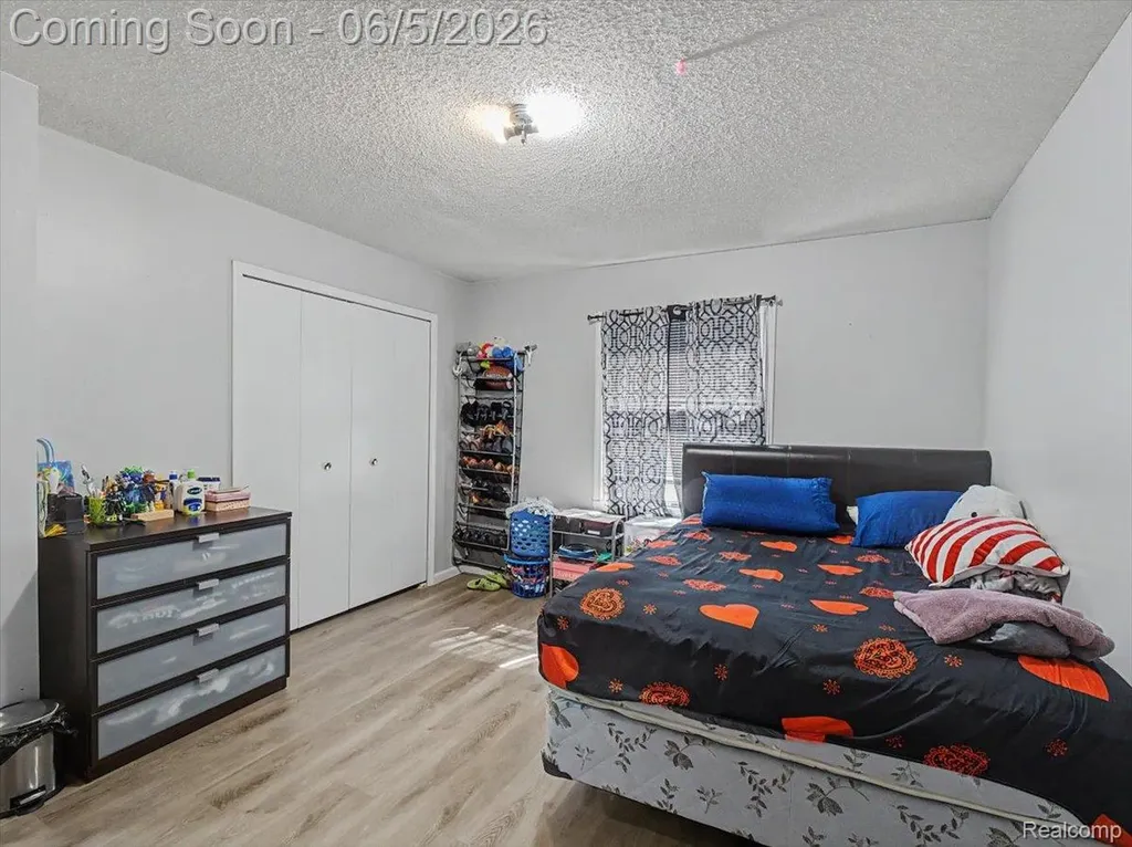 14275 Irene Street Southgate City MI 48195
