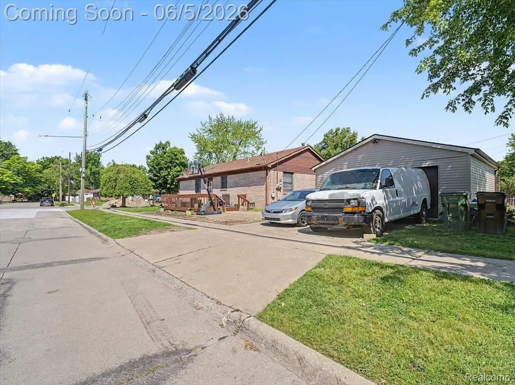 14275 Irene Street Southgate City MI 48195