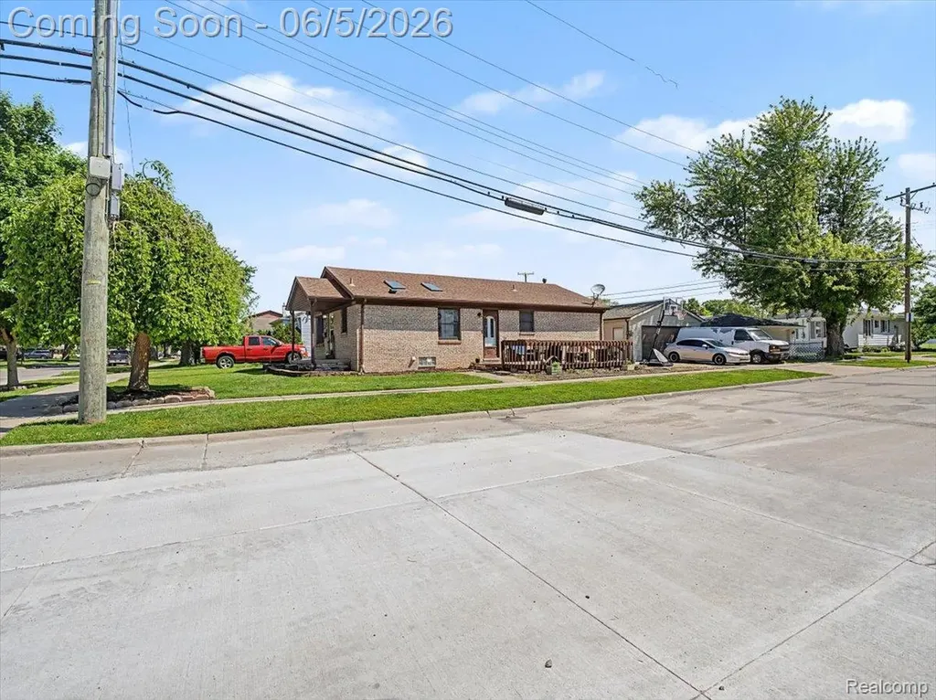 14275 Irene Street Southgate City MI 48195