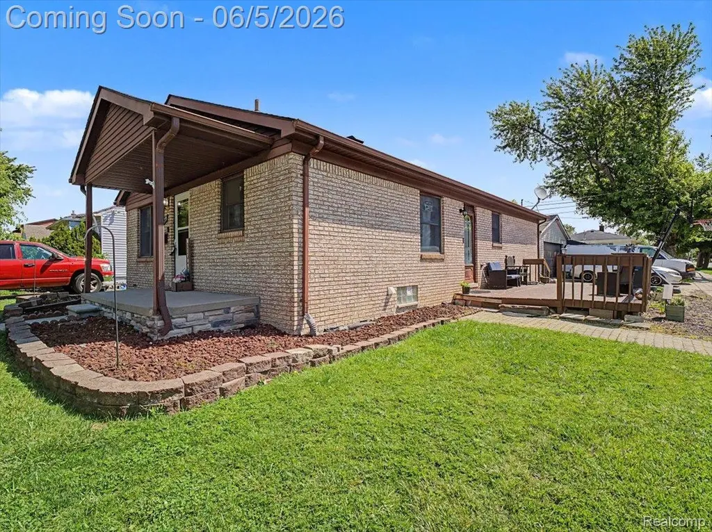 14275 Irene Street Southgate City MI 48195