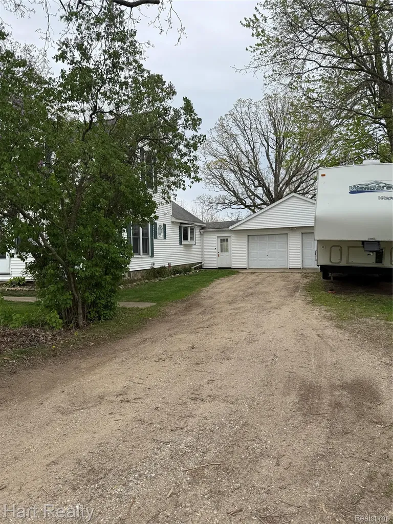 5509 Marlette Road Marlette City MI 48453