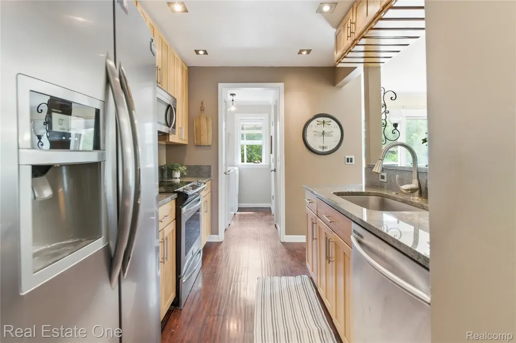 415 Ventnor Commons Genoa Township MI 48843