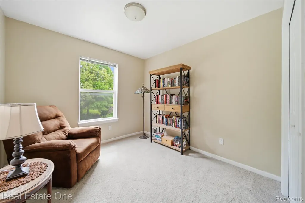 415 Ventnor Commons Genoa Township MI 48843
