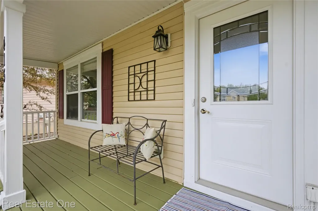 415 Ventnor Commons Genoa Township MI 48843