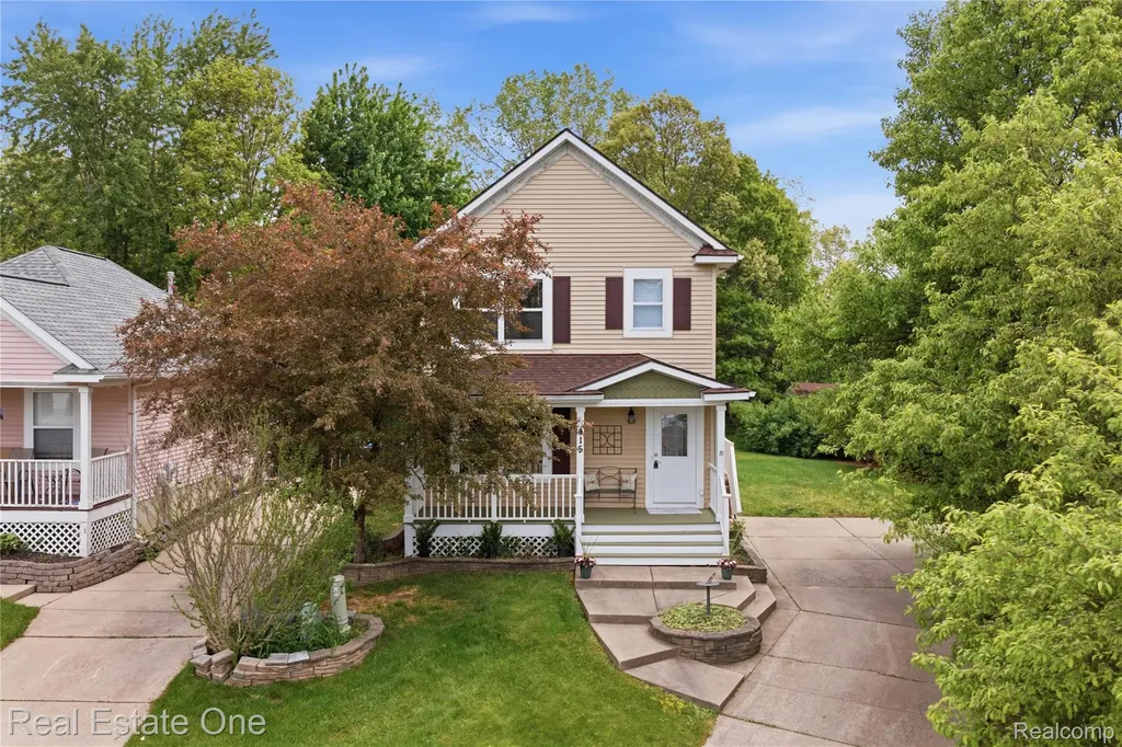 415 Ventnor Commons Genoa Township MI 48843