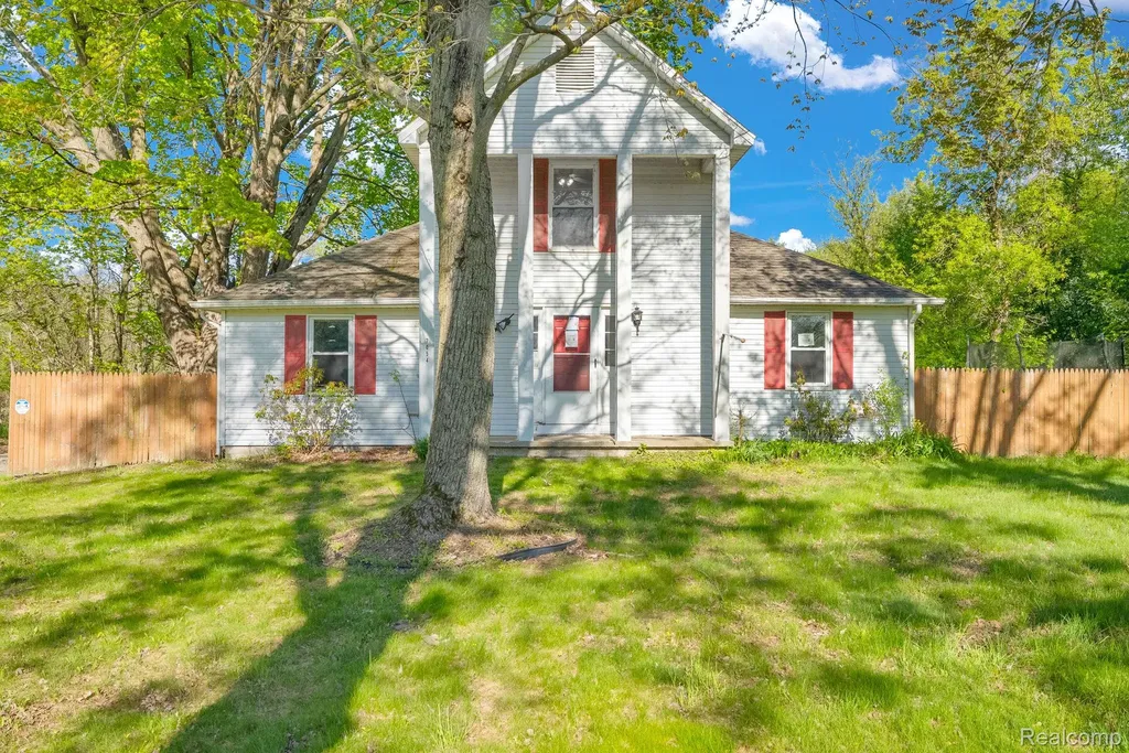 7054 Mccords Avenue SE Caledonia Township MI 49302