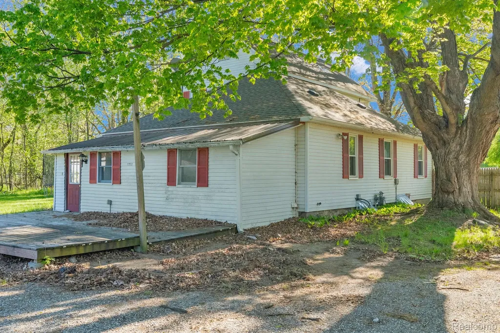 7054 Mccords Avenue SE Caledonia Township MI 49302