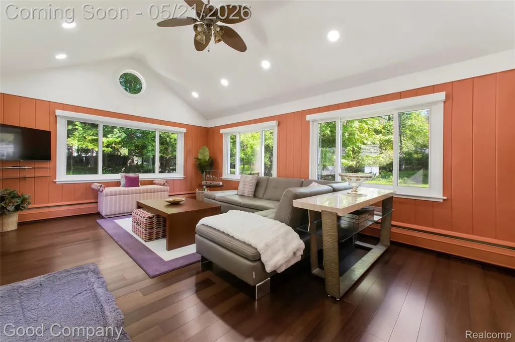 4230 Orchard Way Bloomfield Hills City MI 48301