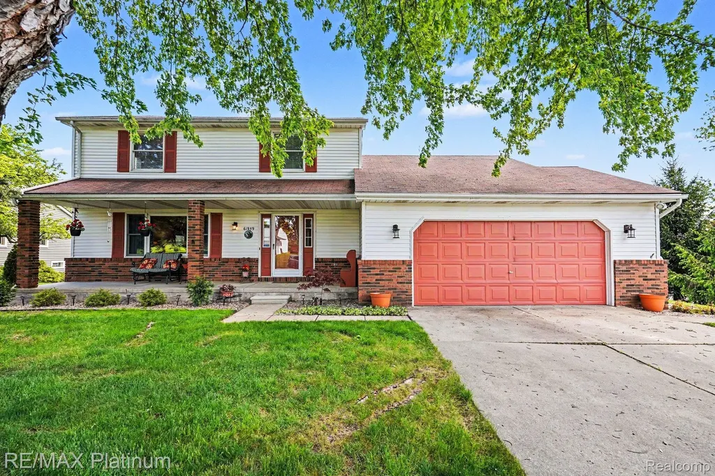 61959 Topsfield Lane Lyon Charter Township MI 48178