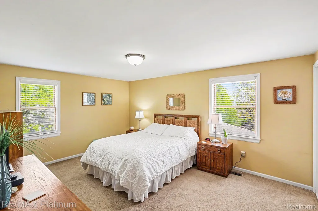61959 Topsfield Lane Lyon Charter Township MI 48178