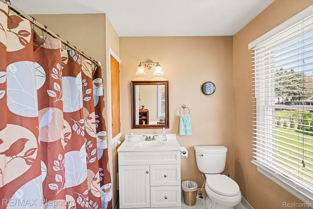 61959 Topsfield Lane Lyon Charter Township MI 48178