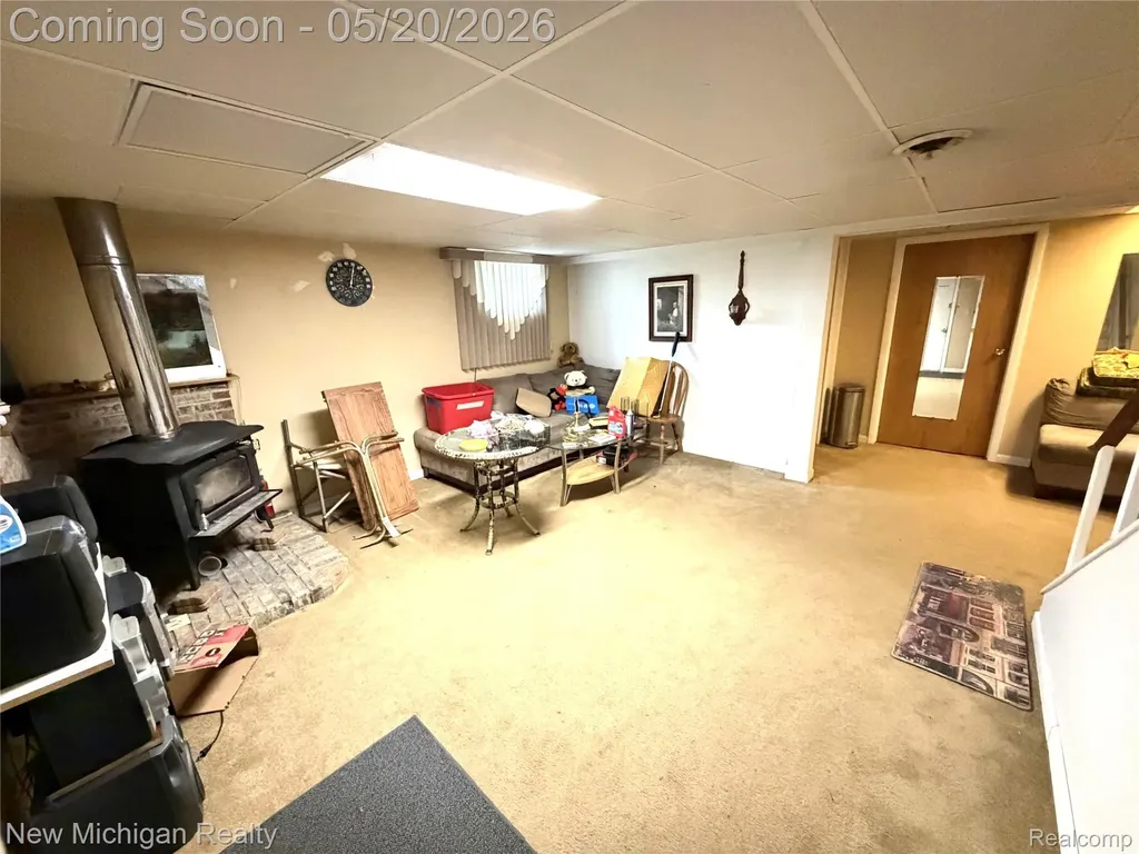 1004 Pelham Boulevard Waterford Charter Township MI 48328
