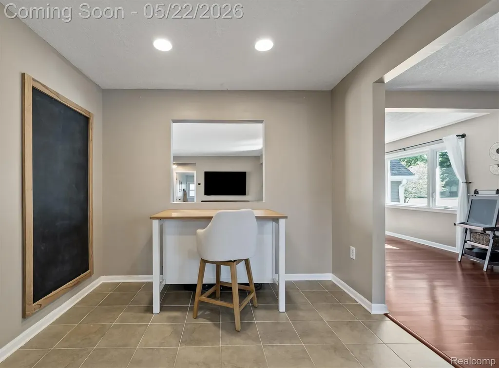3525 Buss Drive Commerce Charter Township MI 48390