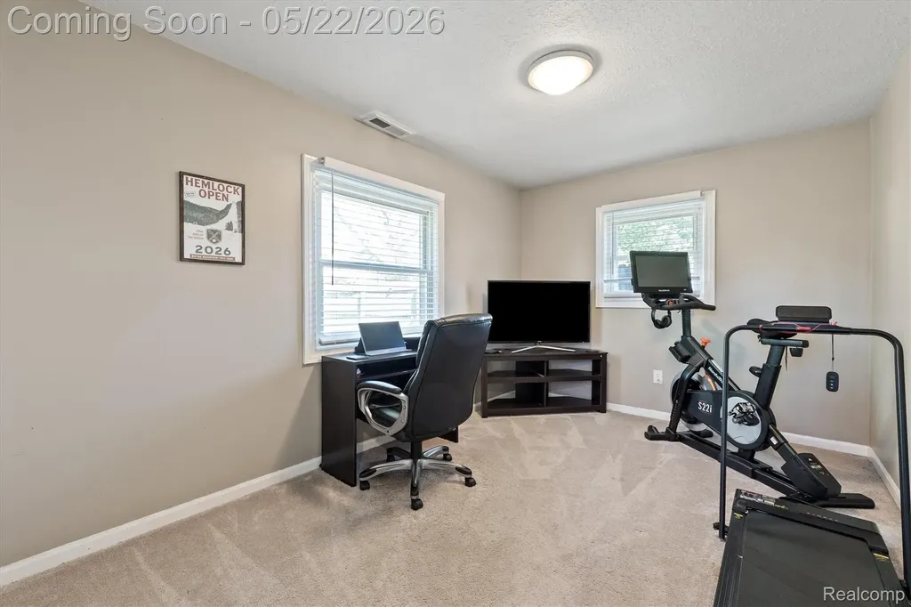 3525 Buss Drive Commerce Charter Township MI 48390
