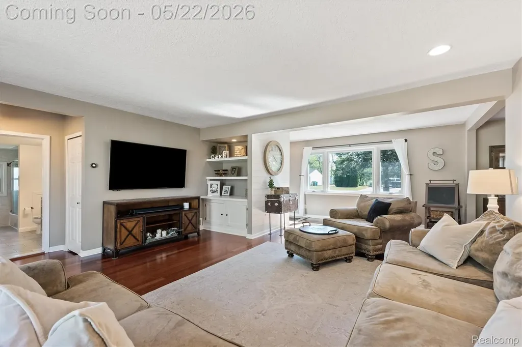 3525 Buss Drive Commerce Charter Township MI 48390