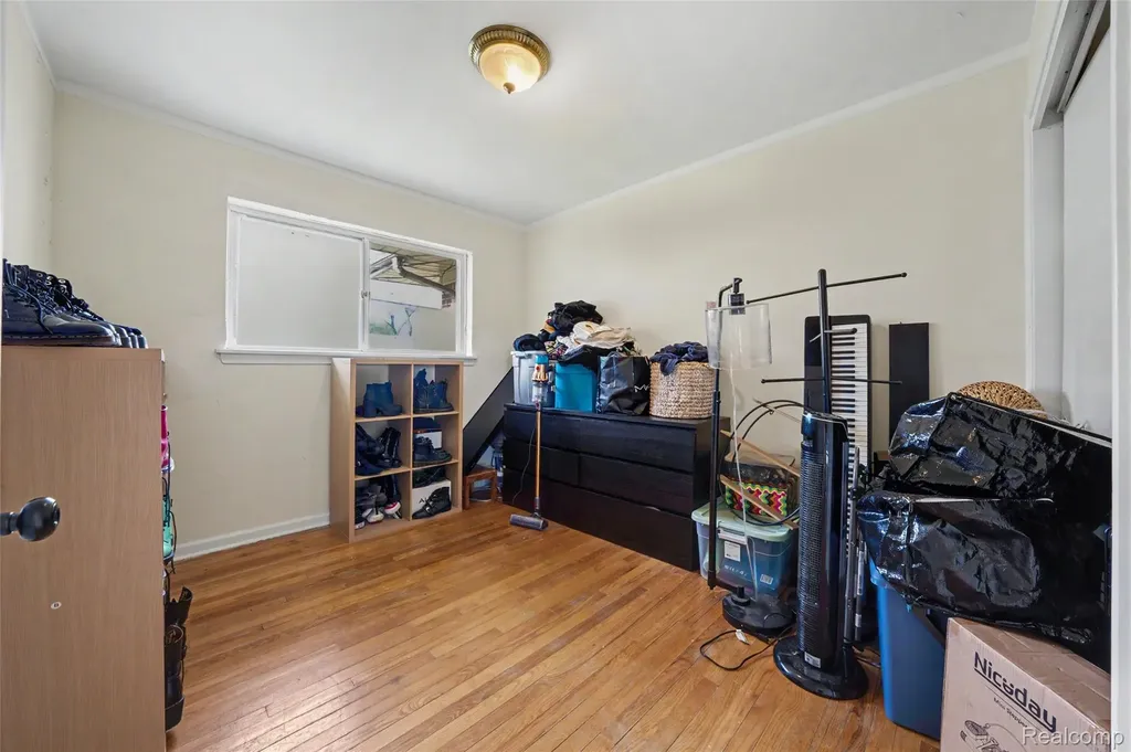 31821 Wayburn Street Farmington Hills City MI 48334