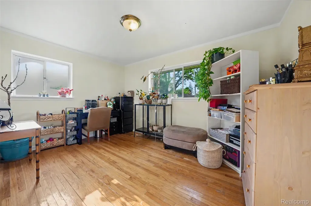 31821 Wayburn Street Farmington Hills City MI 48334