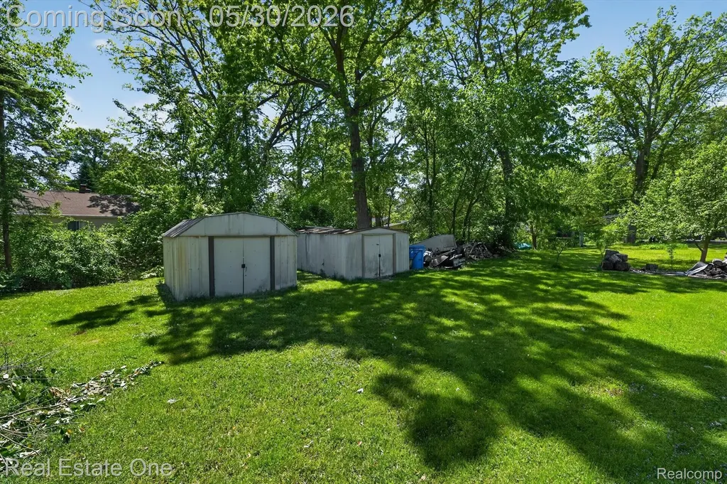 3920 Wint Road Commerce Charter Township MI 48382