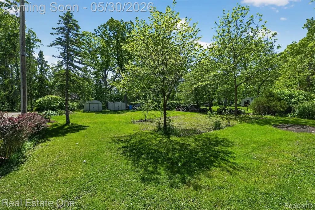 3920 Wint Road Commerce Charter Township MI 48382
