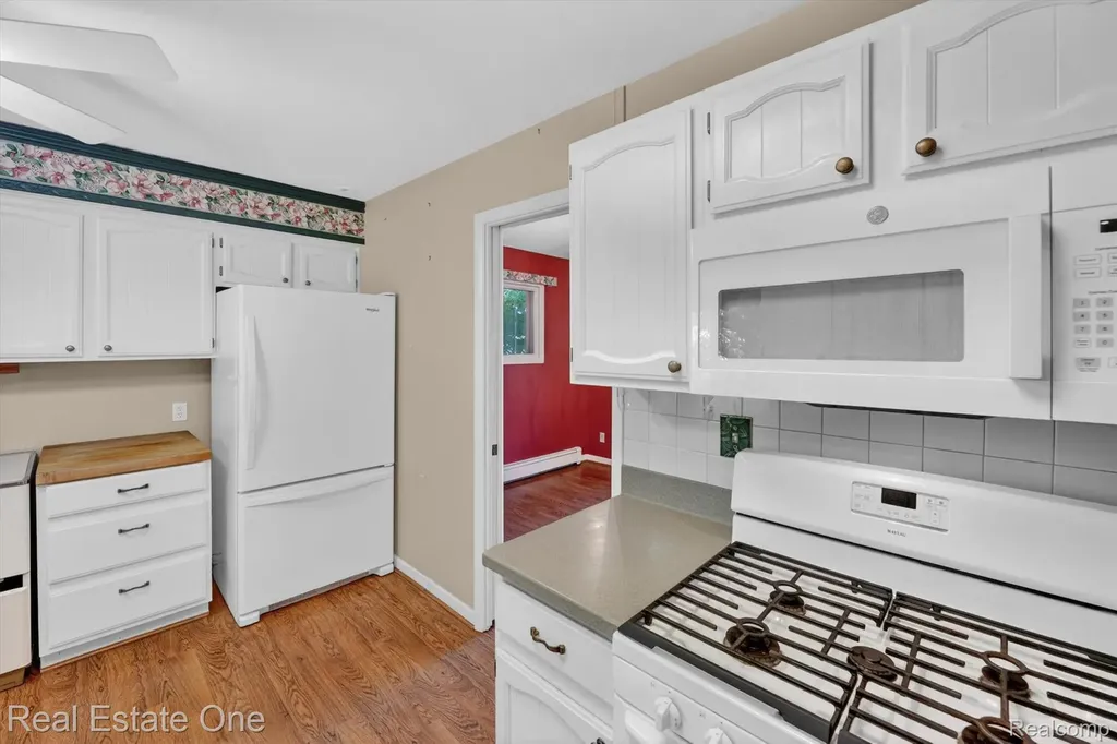 3920 Wint Road Commerce Charter Township MI 48382