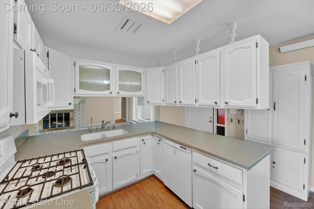 3920 Wint Road Commerce Charter Township MI 48382