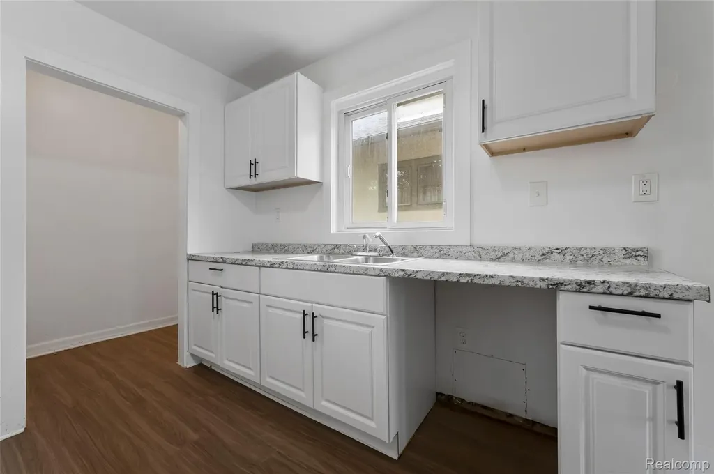 101 Colorado Street Highland Park City MI 48203