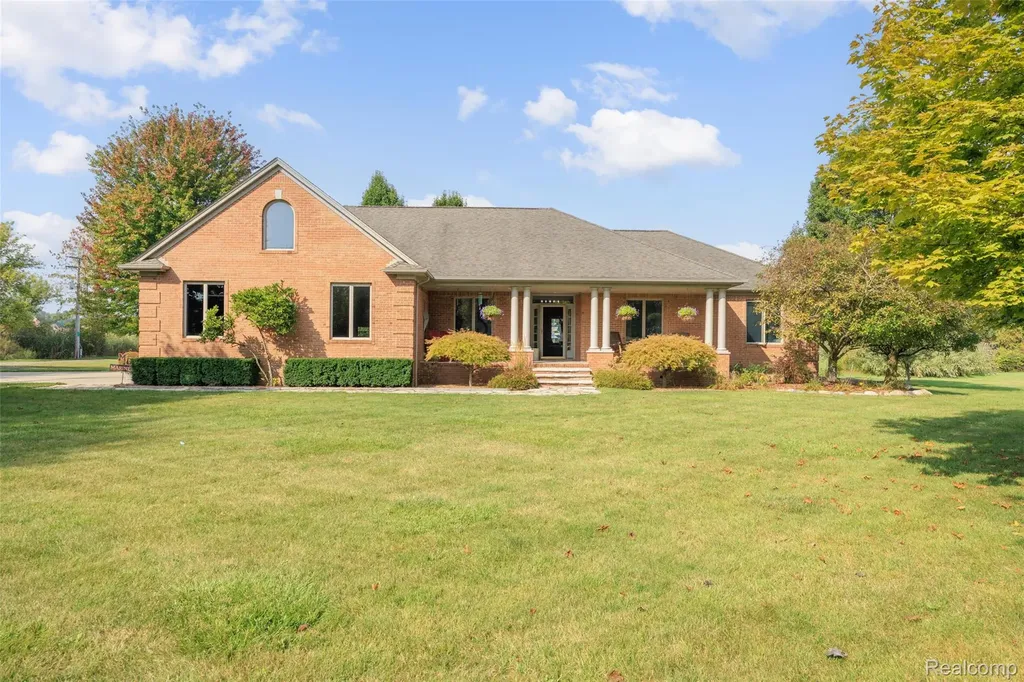7030 Marsh Road Cottrellville Township MI 48039