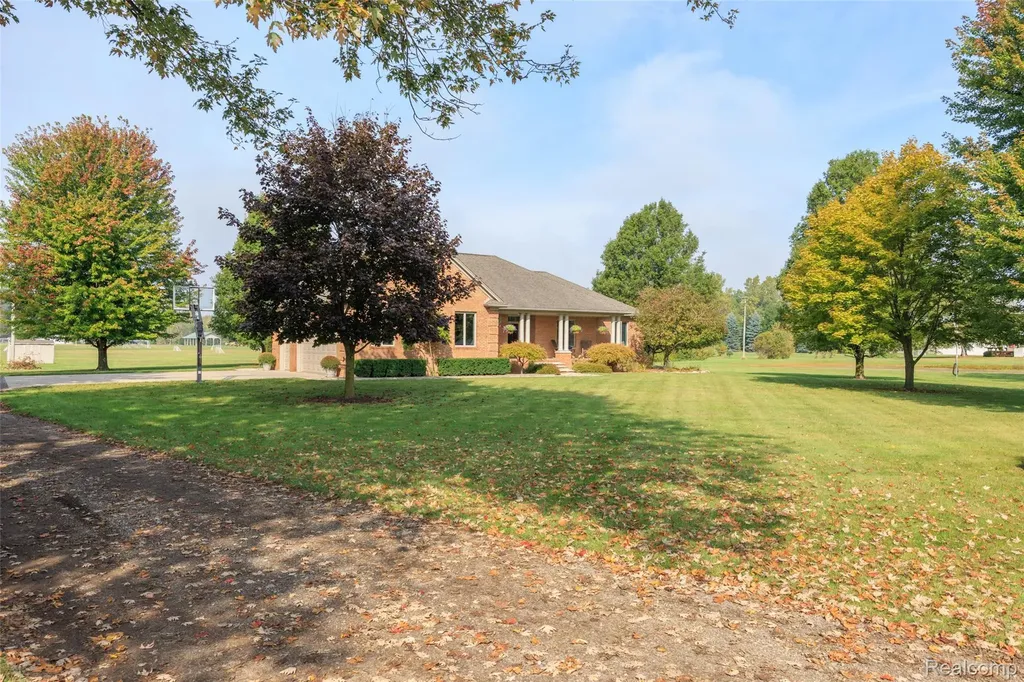 7030 Marsh Road Cottrellville Township MI 48039