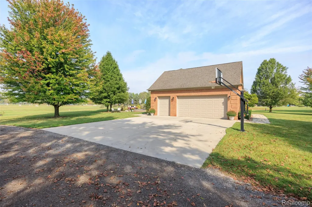 7030 Marsh Road Cottrellville Township MI 48039