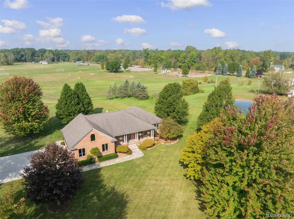 7030 Marsh Road Cottrellville Township MI 48039