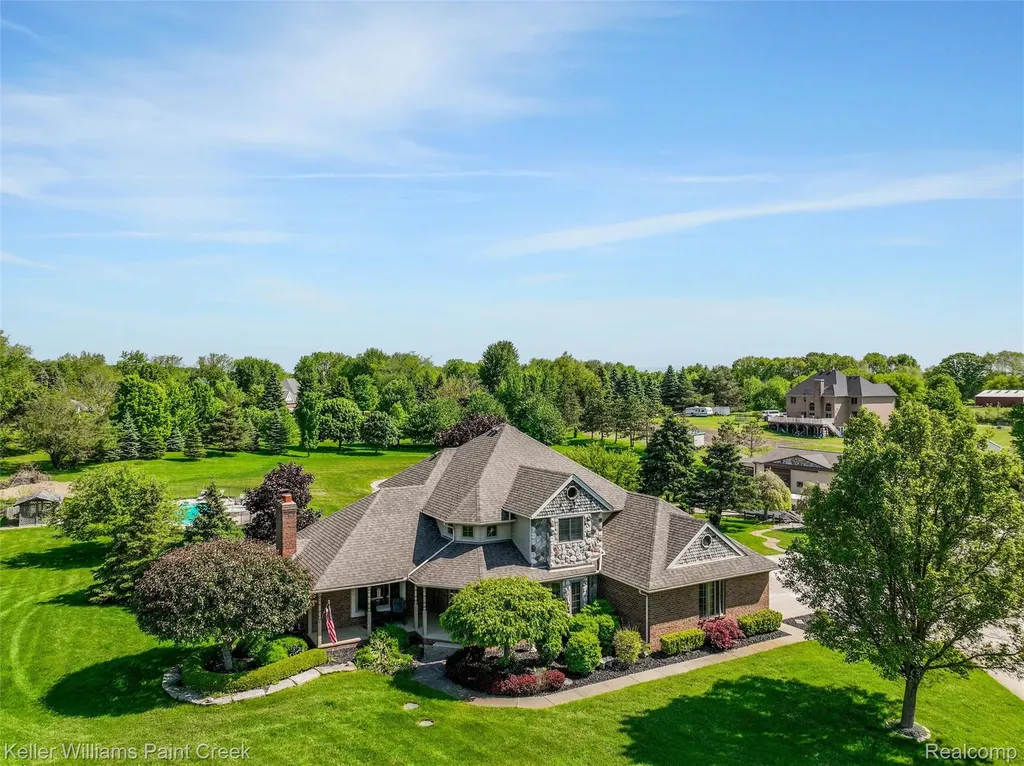 5813 36 Mile Road Bruce Township MI 48065