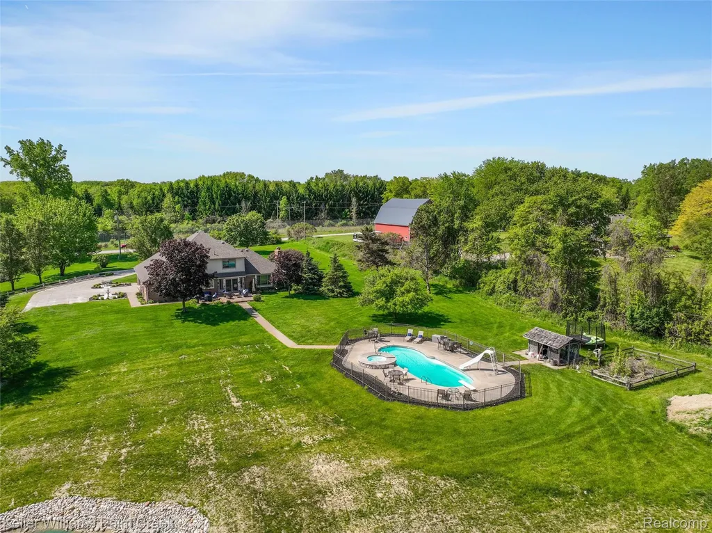 5813 36 Mile Road Bruce Township MI 48065