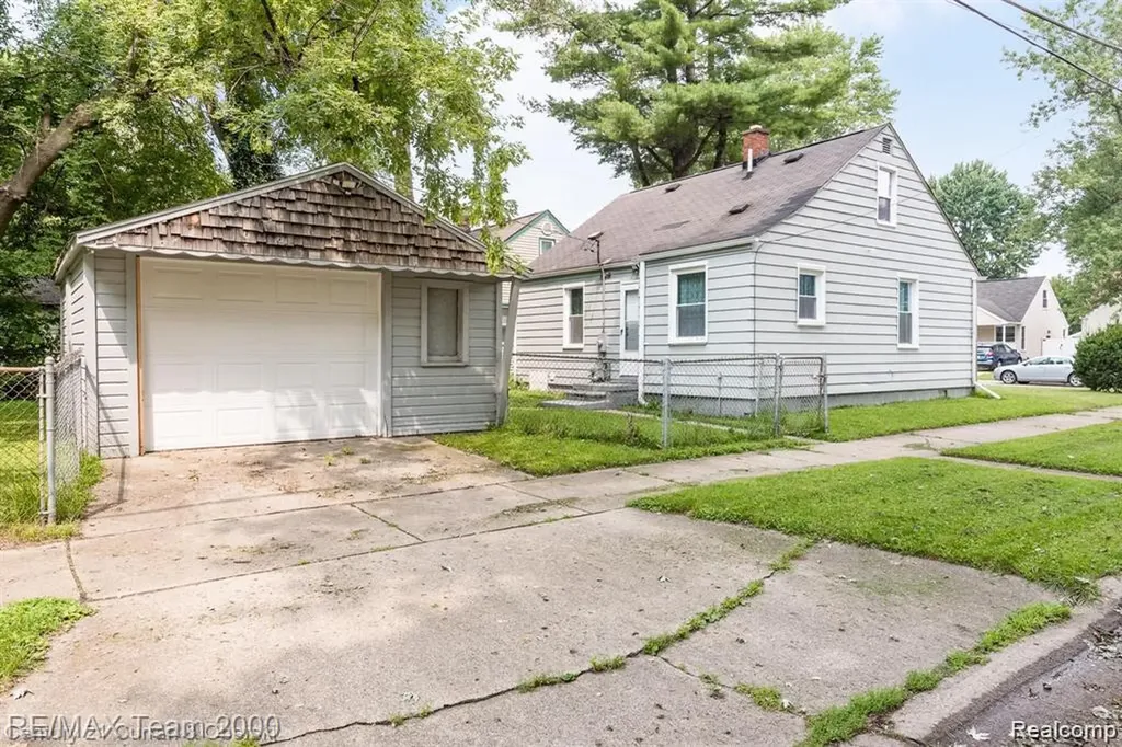 24601 Stanford Street Dearborn Heights City MI 48125