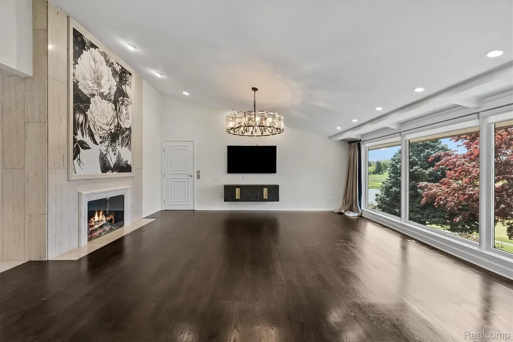 1762 Saint Johns Court Bloomfield Hills City MI 48302