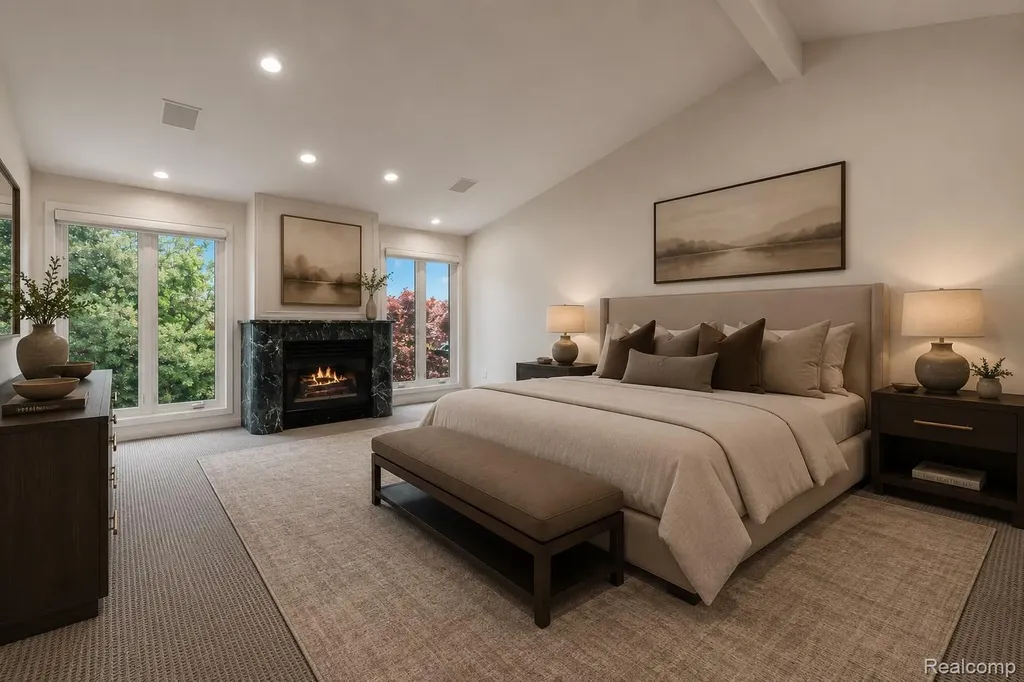 1762 Saint Johns Court Bloomfield Hills City MI 48302