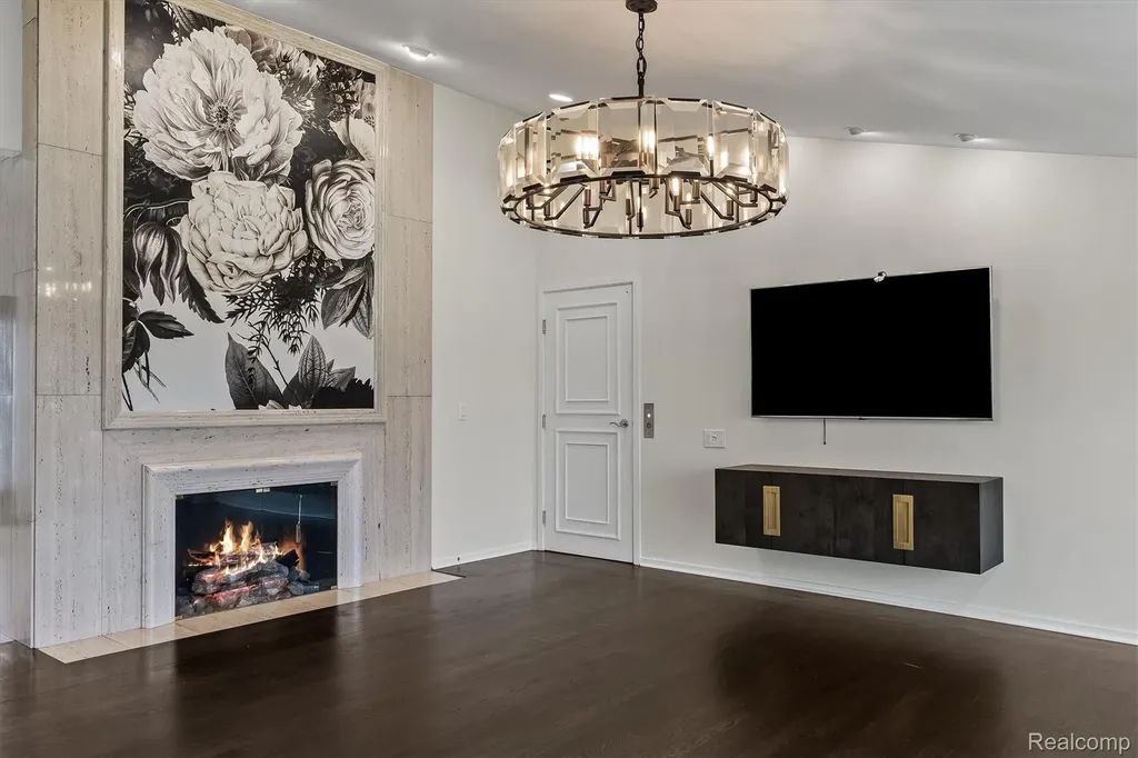 1762 Saint Johns Court Bloomfield Hills City MI 48302