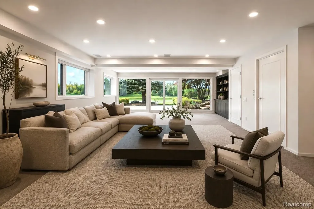 1762 Saint Johns Court Bloomfield Hills City MI 48302