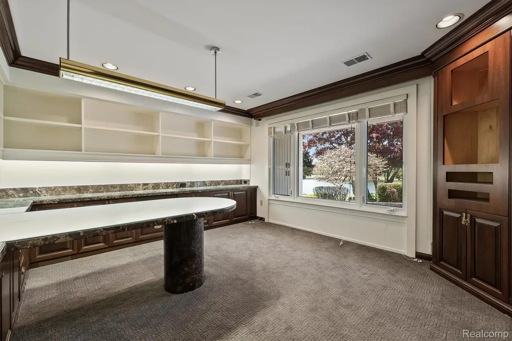 1762 Saint Johns Court Bloomfield Hills City MI 48302