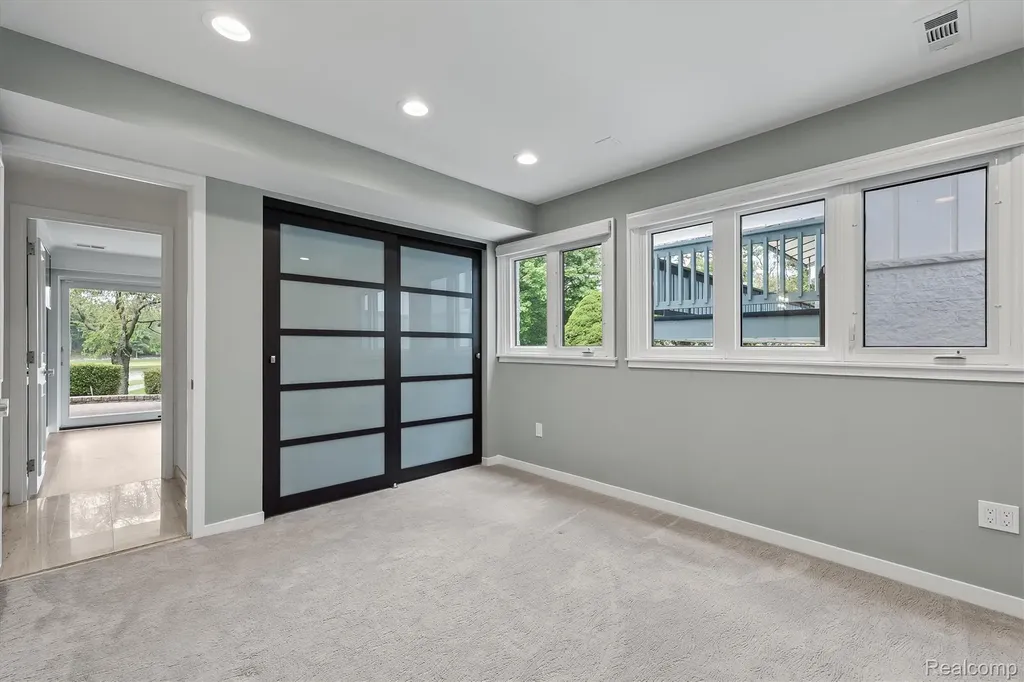 1762 Saint Johns Court Bloomfield Hills City MI 48302