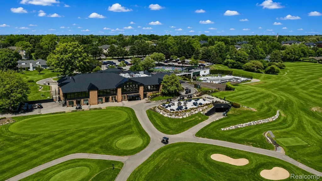 1762 Saint Johns Court Bloomfield Hills City MI 48302