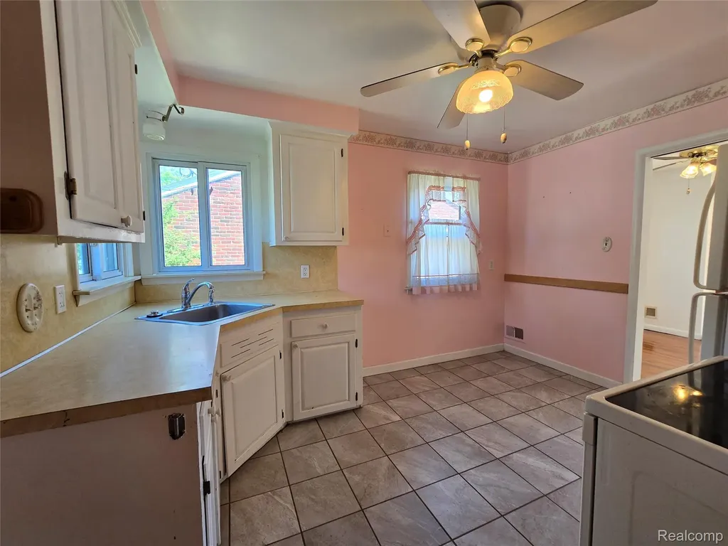 410 Central Street Inkster City MI 48141