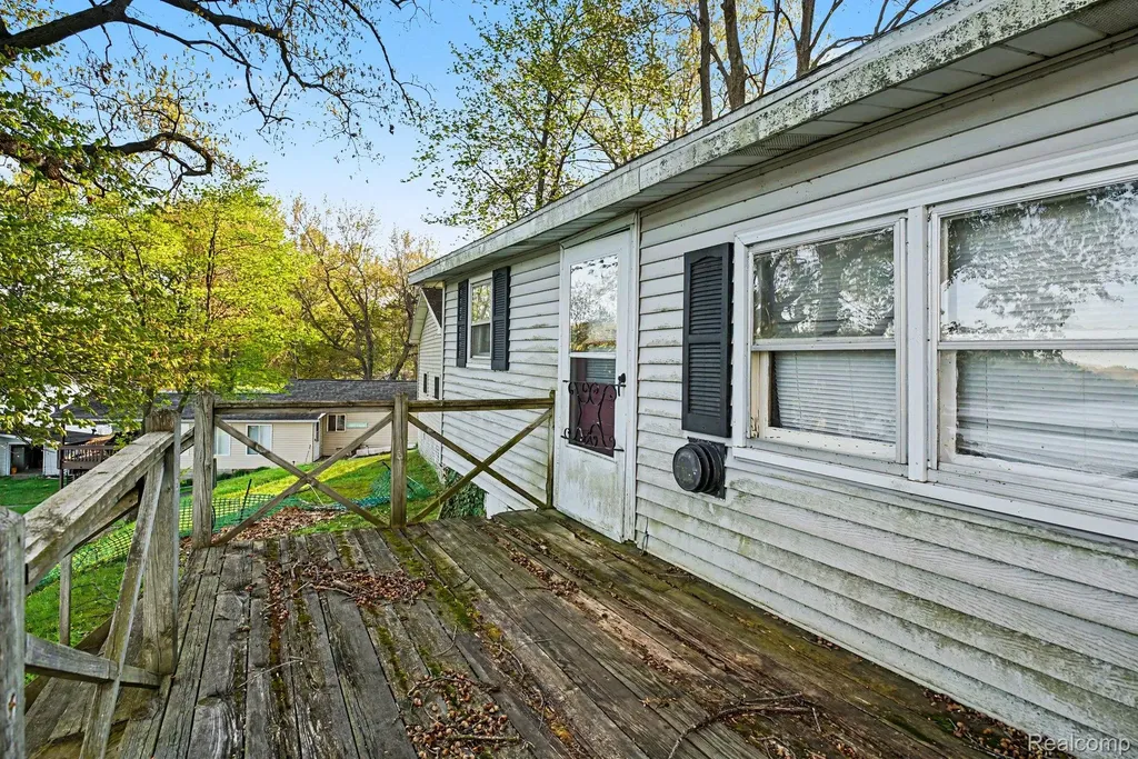 60800 Lilly Lake Drive Newberg Township MI 49061