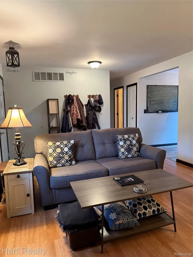 4094 3rd Street Brown City City MI 48416