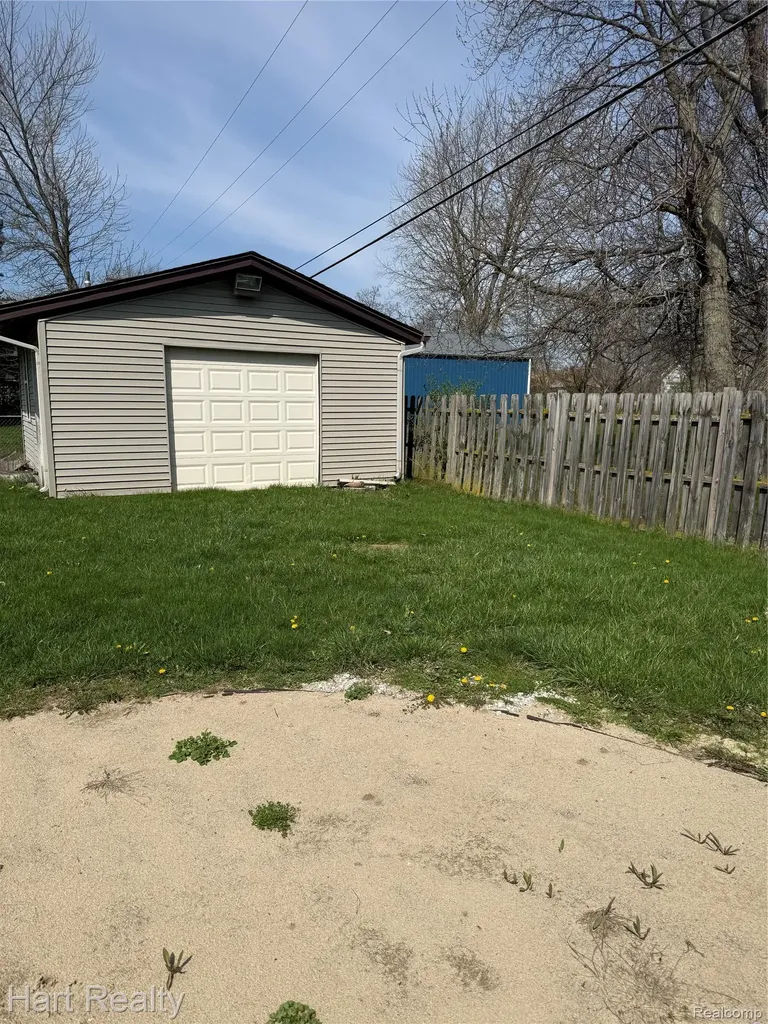 4094 3rd Street Brown City City MI 48416