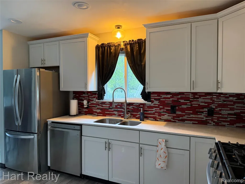 4094 3rd Street Brown City City MI 48416