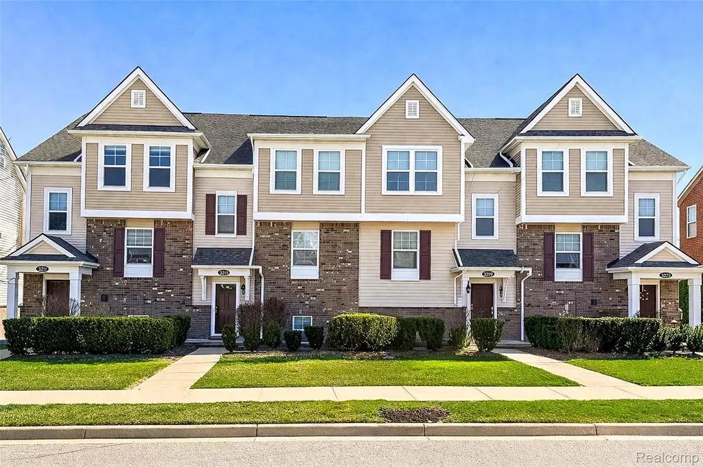 3211 Johanna Ware Wixom City MI 48393