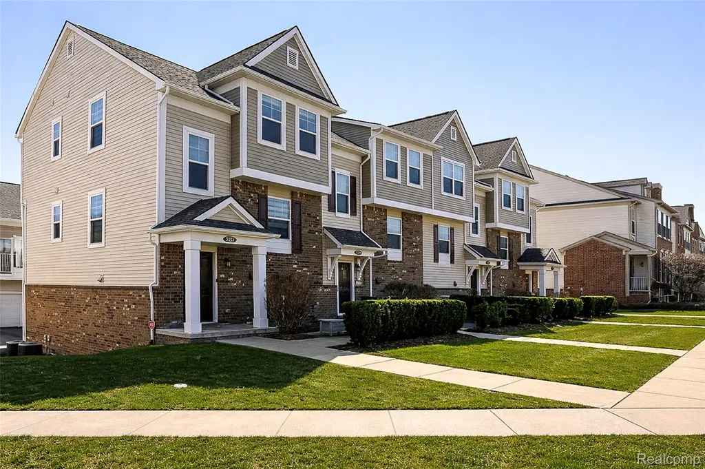 3211 Johanna Ware Wixom City MI 48393