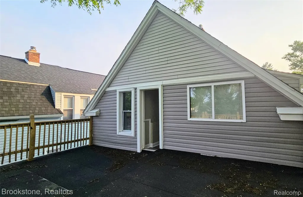 2520 Seyburn Street Detroit City MI 48214