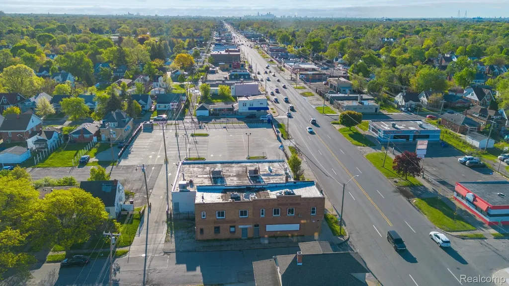 18648 W Warren Avenue Detroit City MI 48228