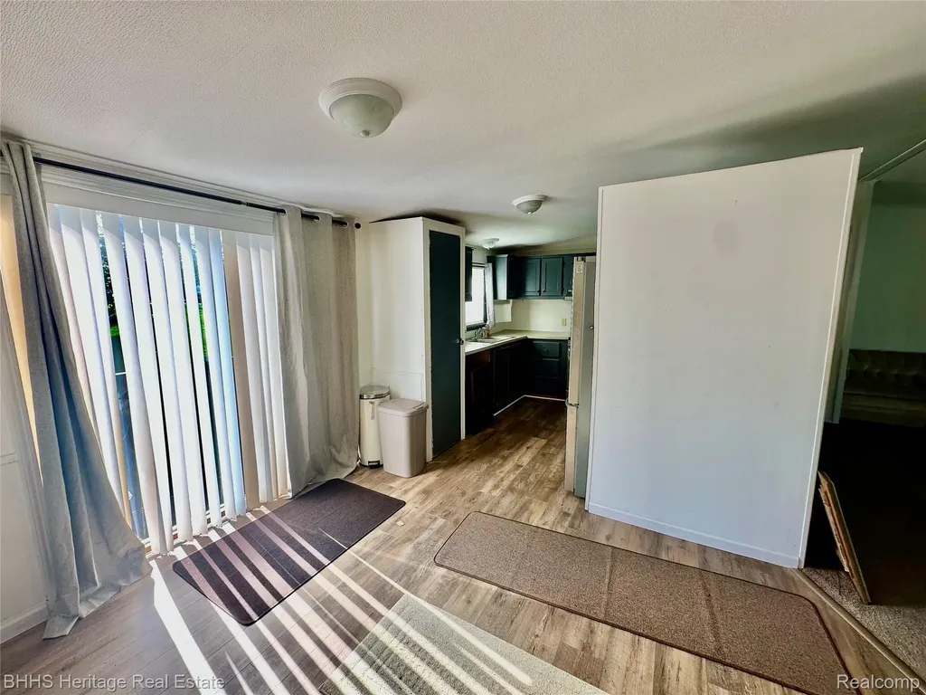 823 Linden Handy Township MI 48836